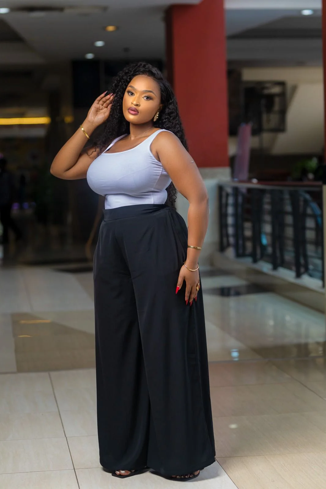 Fashion nova and zara mummy jeans, Fayz Collection Eldoret